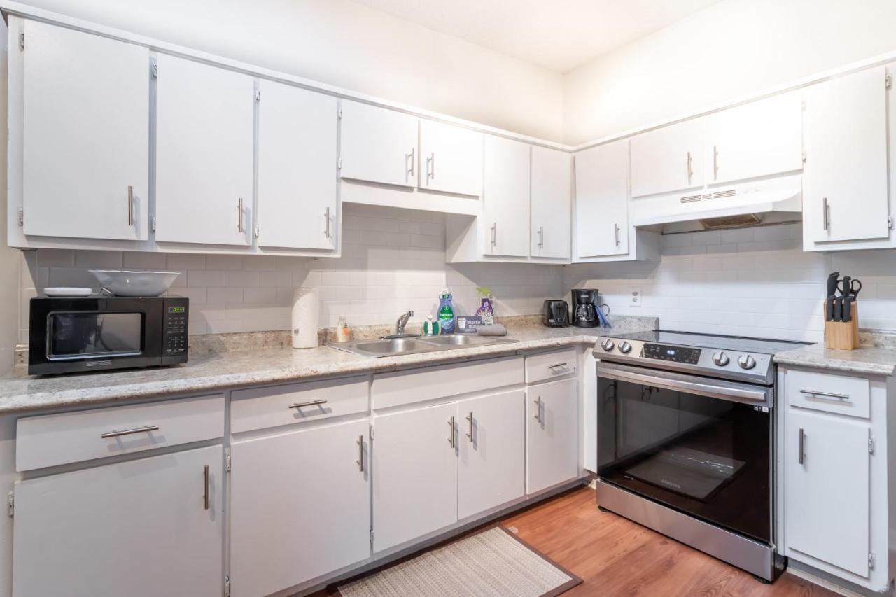 קולומבוס Sunny Sweetheart-Front Apartment Near Riverwalk מראה חיצוני תמונה